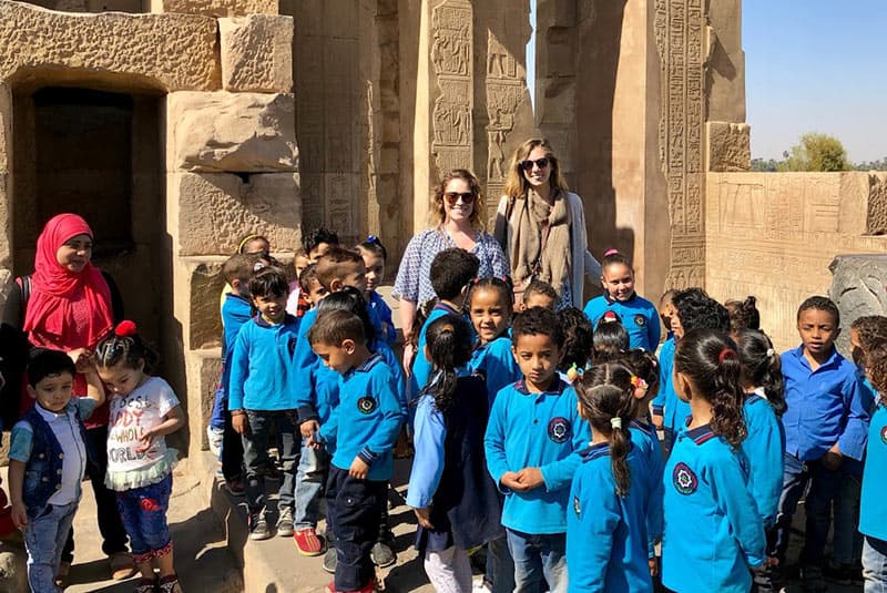 amazed by egypt temple schoolchildren