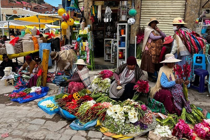 bolivia market flower sellers
