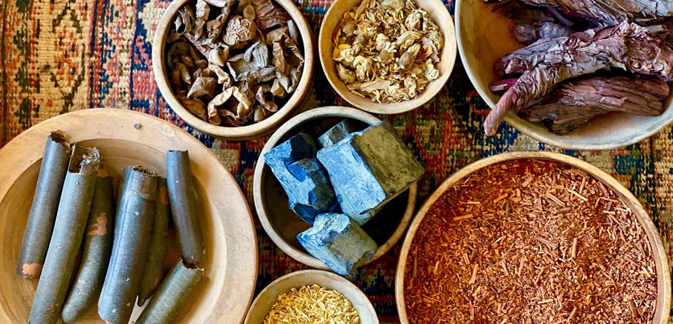 main pakistan weaving bowl dyes