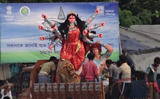 sara india festivals river