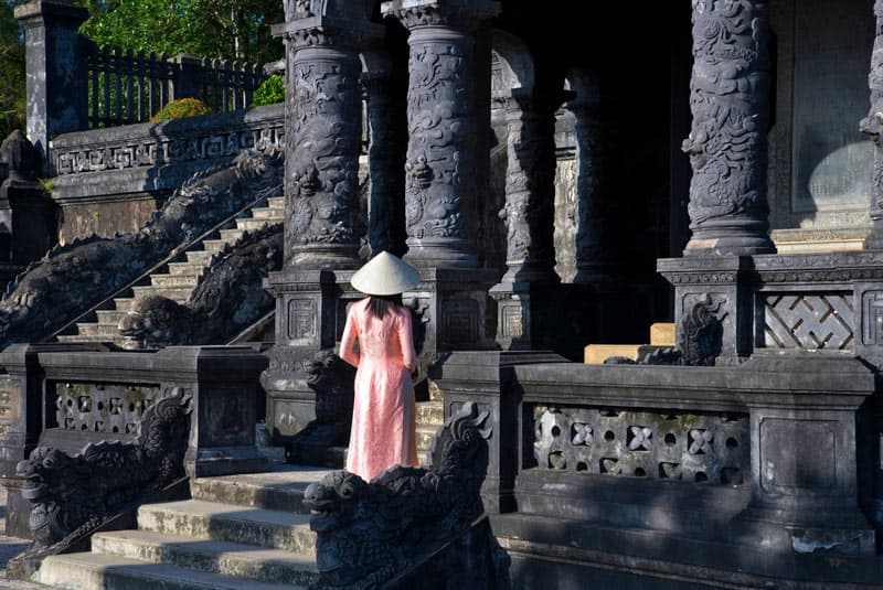 unesco sites vietnam hue citadel woman