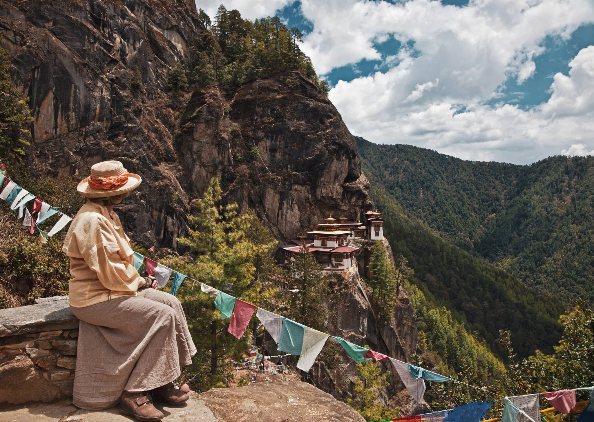 Bhutan Insider gallery 01 GalleryHero TigersNest Bhutan DanitaDelimont RM AS04 JLE0075 SuperRes JohnWarburtonLee