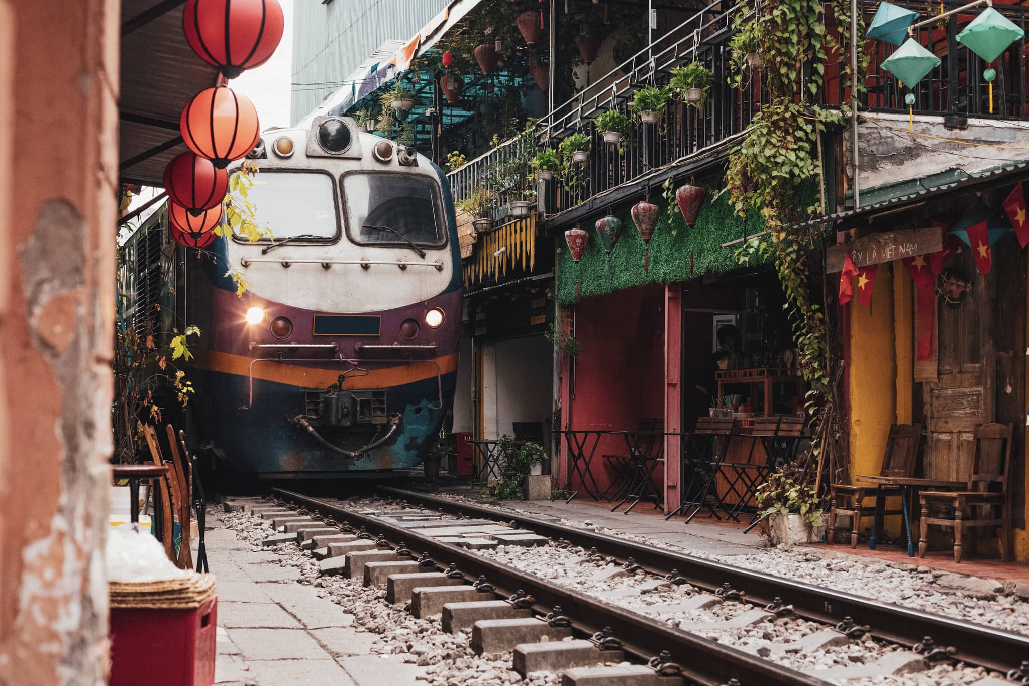 Heart of Indochina gallery Gallery4 TrainHanoi Vietnam GettyImages 2047663524 SolStock