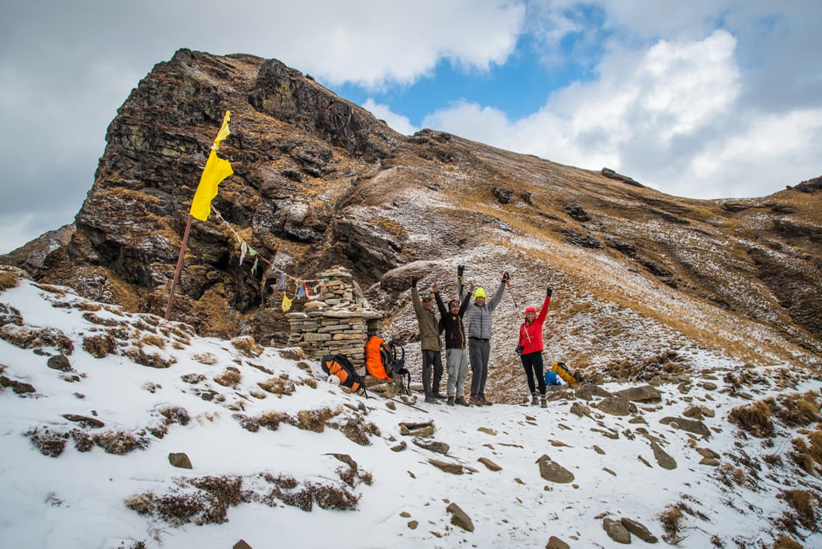 India himalayas trek on kuari pass summit
