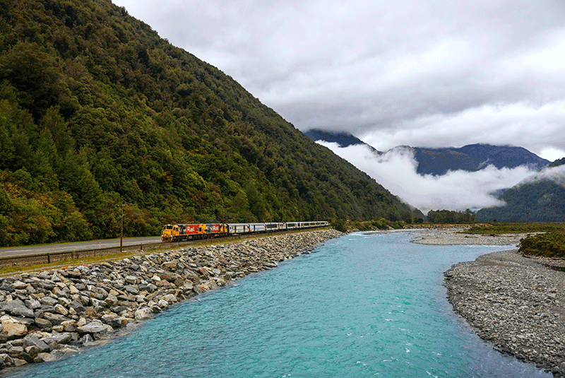 New Zealand Christchurch Canterbury Train 235379 Credit Miles Holden Tourism NZ 800x535 1