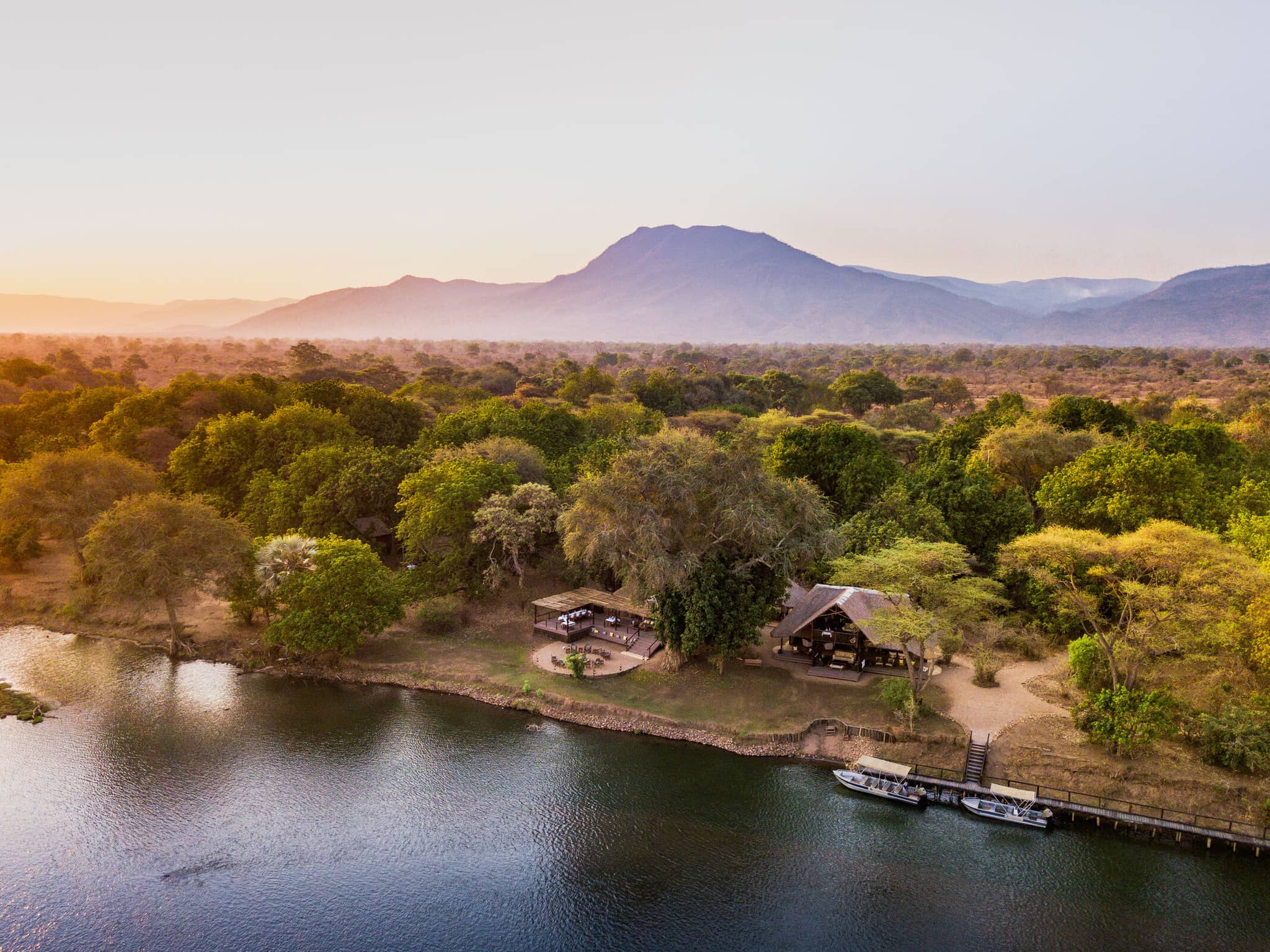Treasures of Zambia gallery Zambia MainArea Chiawa TCunniffe Chiawa Safaris