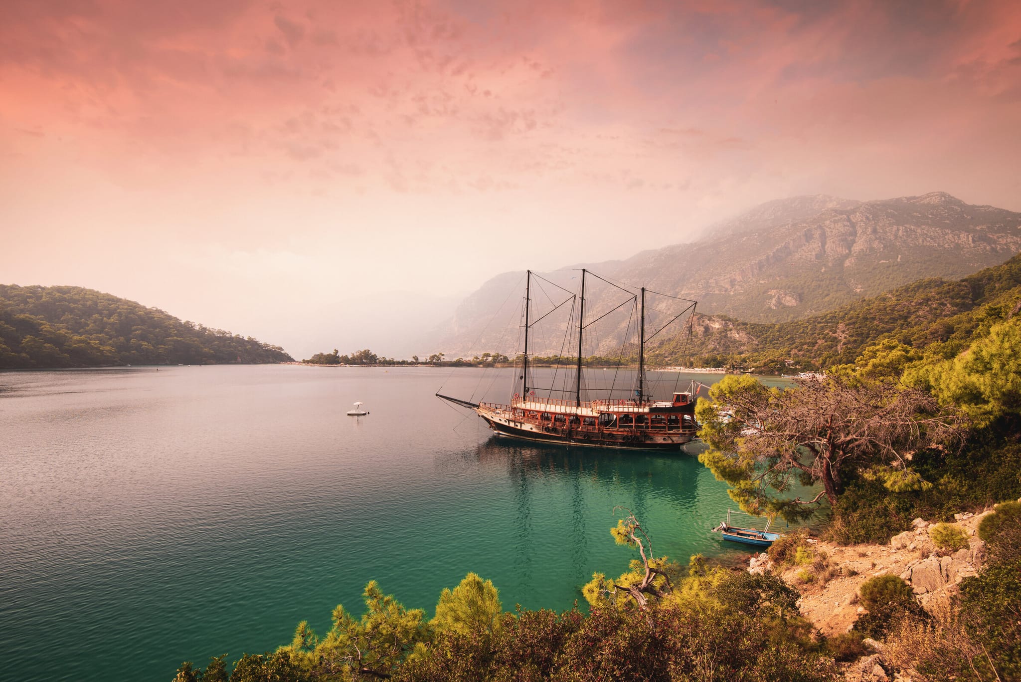 Istanbul & the Aegean Coast hero image