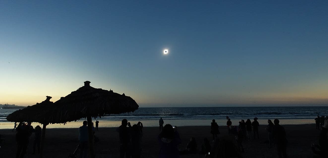 main trafficking in shadow eclipse tololo beach