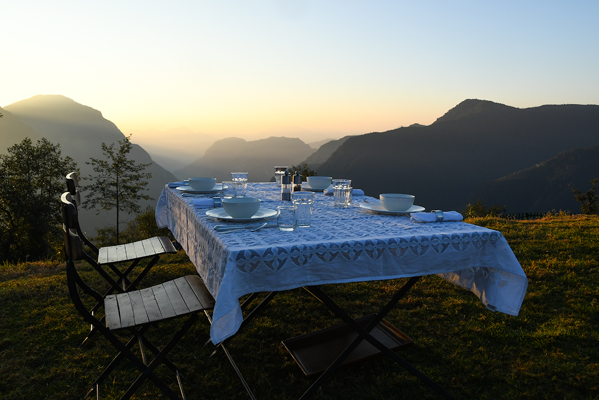 Breakfast table at Leti 360 lodge in Kumaon, Himalayas in India.