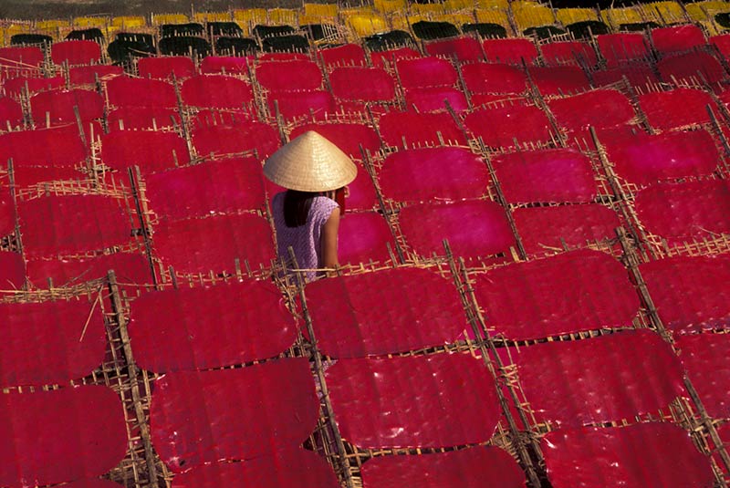 Drying candy products, Vietnam 