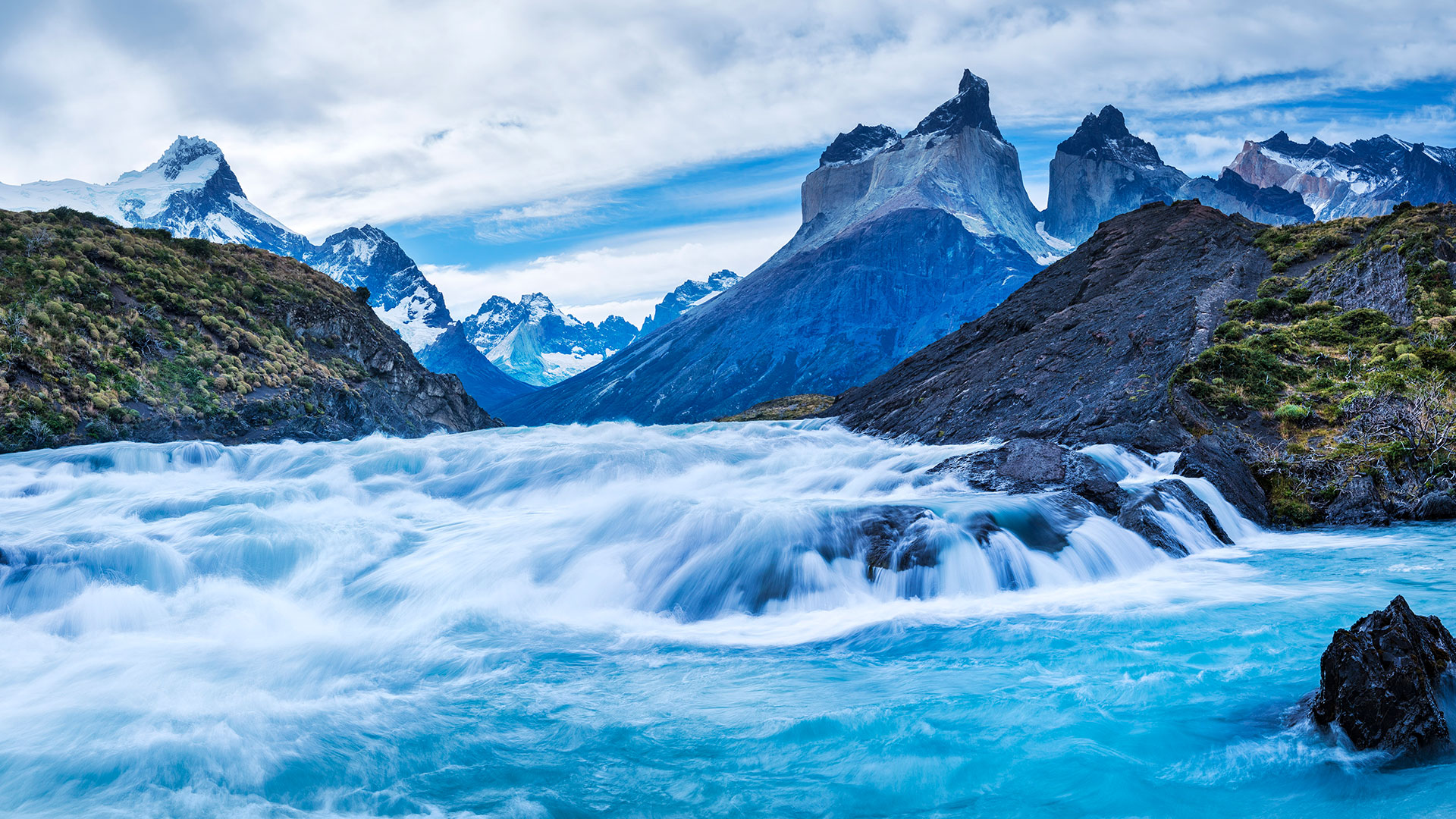 Salto Grande waterfall in Torres del Paine, Chile
