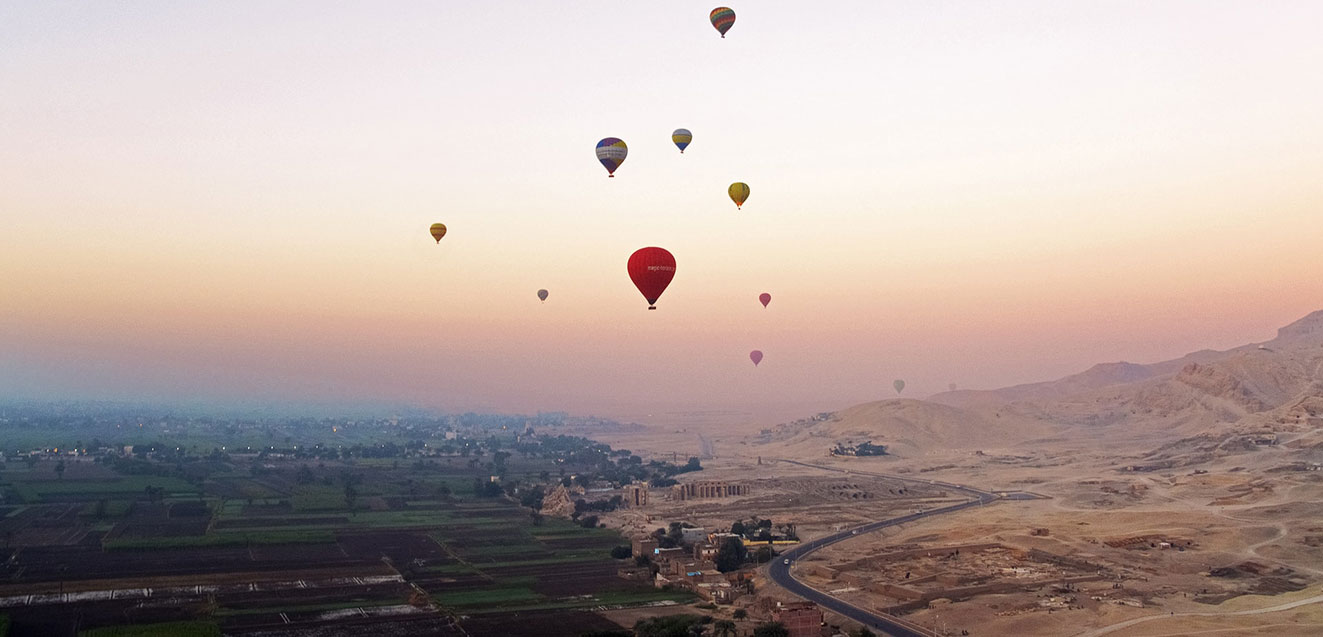 Hot air balloons over the Valley of the Kings. Luxor, Egypt